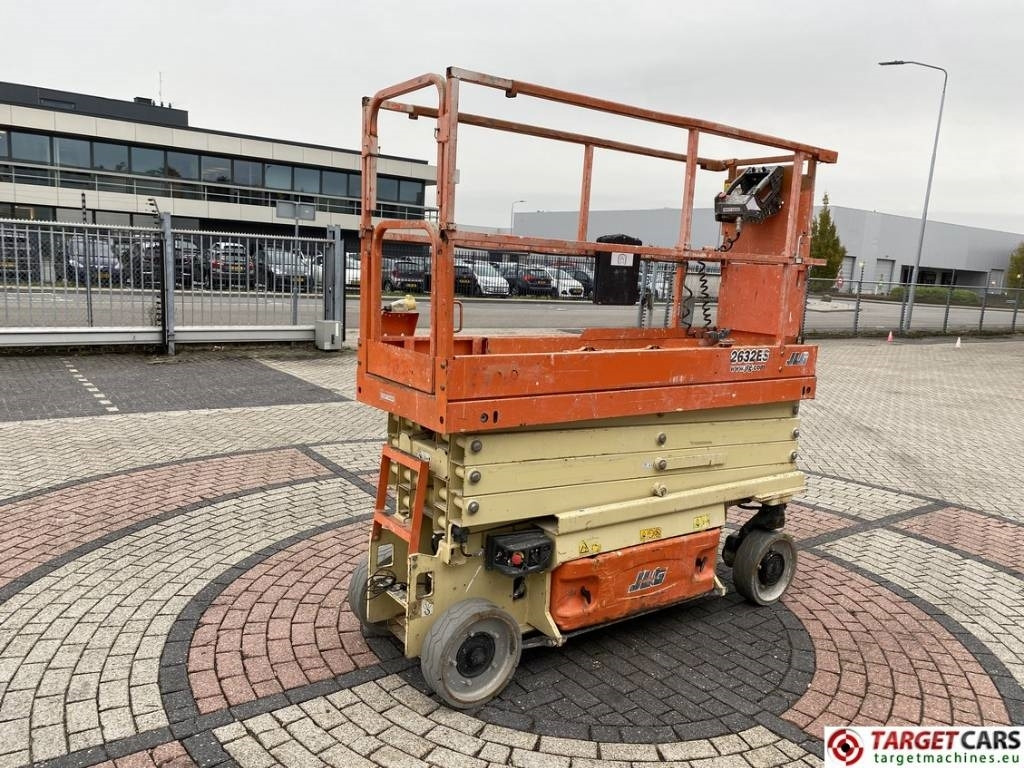 JLG 2632ES Electric Scissor Work Lift 977cm - مرفاع مقصي: صورة 3 JLG 2632ES Electric Scissor Work Lift 977cm - مرفاع مقصي: صورة 3