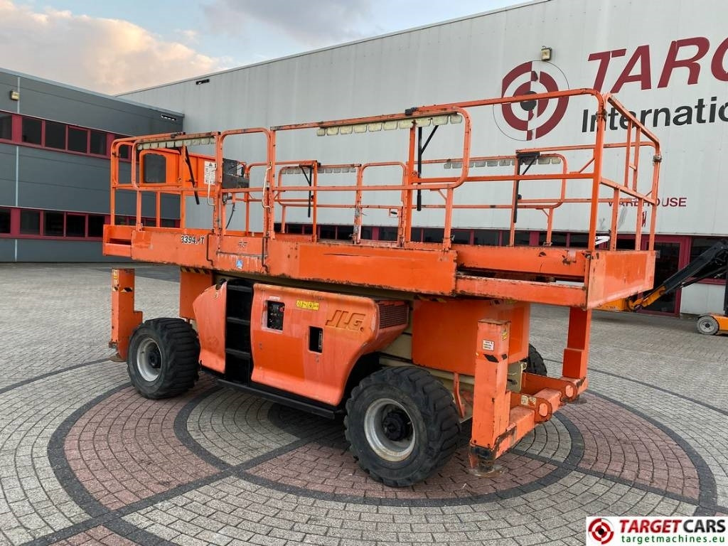 JLG 3394RT Diesel 4x4 Scissor Work Lift 1206cm - مرفاع مقصي: صورة 4 JLG 3394RT Diesel 4x4 Scissor Work Lift 1206cm - مرفاع مقصي: صورة 4