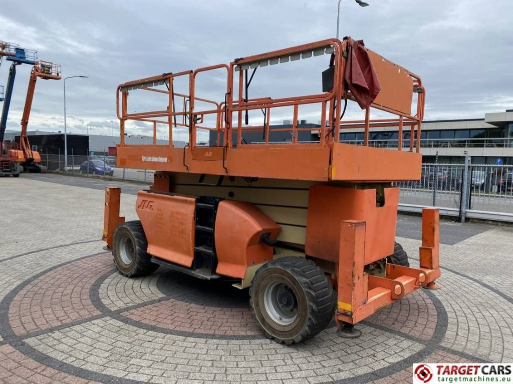 JLG 4394RT Diesel 4x4 Scissor Work Lift 1511cm - مرفاع مقصي: صورة 2 JLG 4394RT Diesel 4x4 Scissor Work Lift 1511cm - مرفاع مقصي: صورة 2