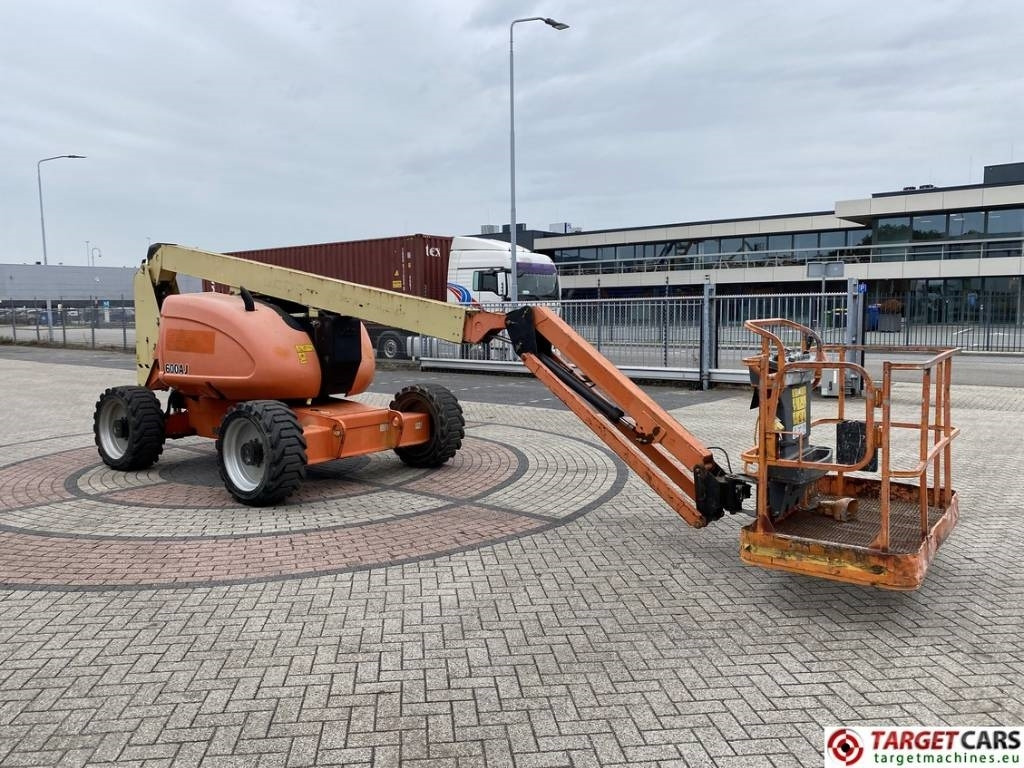 JLG 600AJ Articulated 4x4 Diesel Boom Work Lift 2047cm  - مرفاع مفصلي: صورة 2 JLG 600AJ Articulated 4x4 Diesel Boom Work Lift 2047cm  - مرفاع مفصلي: صورة 2