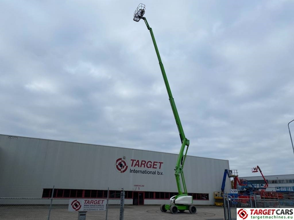 Niftylift HR28 HyBrid Articulated 4x4 Boom Work Lift 2800cm - مرفاع مفصلي: صورة 5 Niftylift HR28 HyBrid Articulated 4x4 Boom Work Lift 2800cm - مرفاع مفصلي: صورة 5
