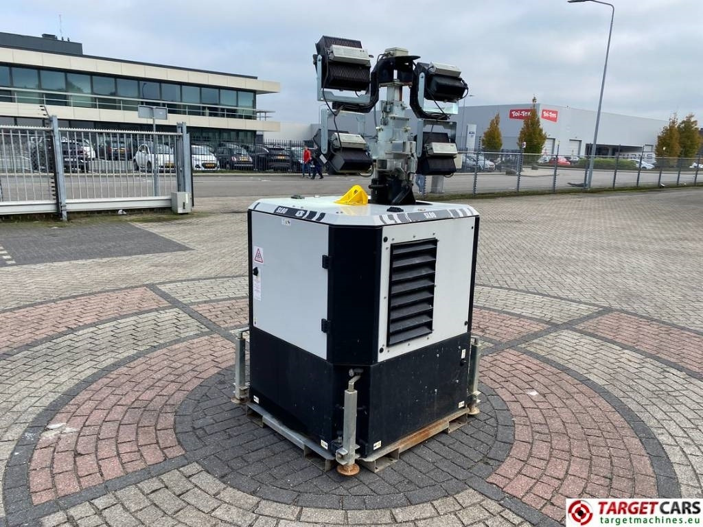 SMC SL80 Tower Light SL80K 4x300W Led - برج إنارة: صورة 3 SMC SL80 Tower Light SL80K 4x300W Led - برج إنارة: صورة 3