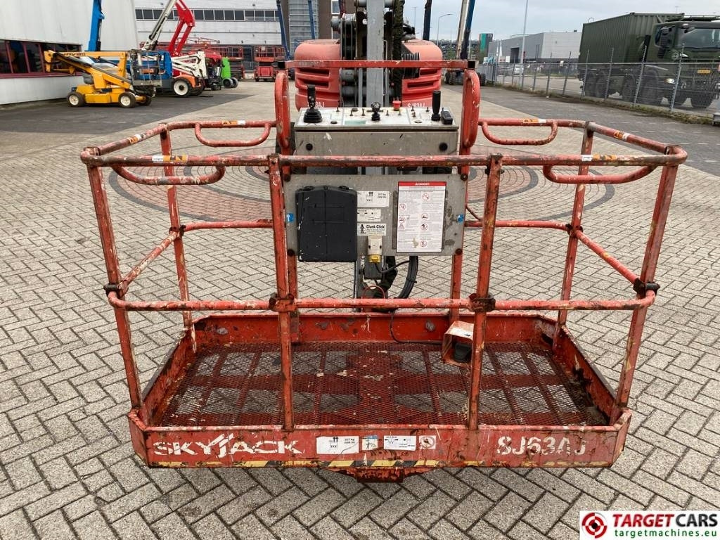 مرفاع مفصلي SkyJack SJ63AJ Articulated 4x4 Diesel Boom WorkLIft 2136cm: صورة 8