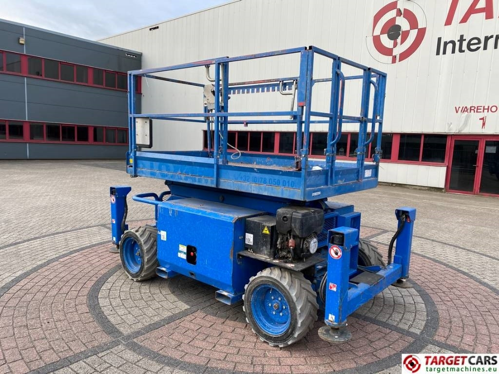 SkyJack SJ6832 RTE HyBrid 4x4 Scissor Work Lift 1175cm - مرفاع مقصي: صورة 4 SkyJack SJ6832 RTE HyBrid 4x4 Scissor Work Lift 1175cm - مرفاع مقصي: صورة 4