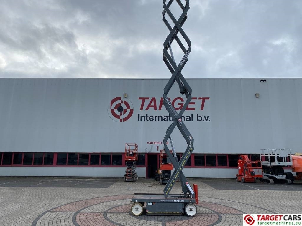 مرفاع مقصي SkyJack SJIII-4632 Electric 4632 Scissor Work Lift 1170cm: صورة 19 مرفاع مقصي SkyJack SJIII-4632 Electric 4632 Scissor Work Lift 1170cm: صورة 19