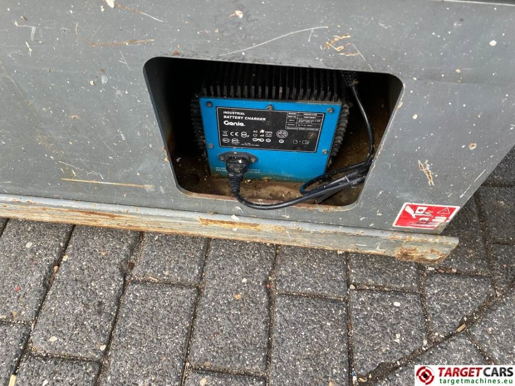 مرفاع مقصي SkyJack SJIII-4632 Electric 4632 Scissor Work Lift 1170cm: صورة 17 مرفاع مقصي SkyJack SJIII-4632 Electric 4632 Scissor Work Lift 1170cm: صورة 17