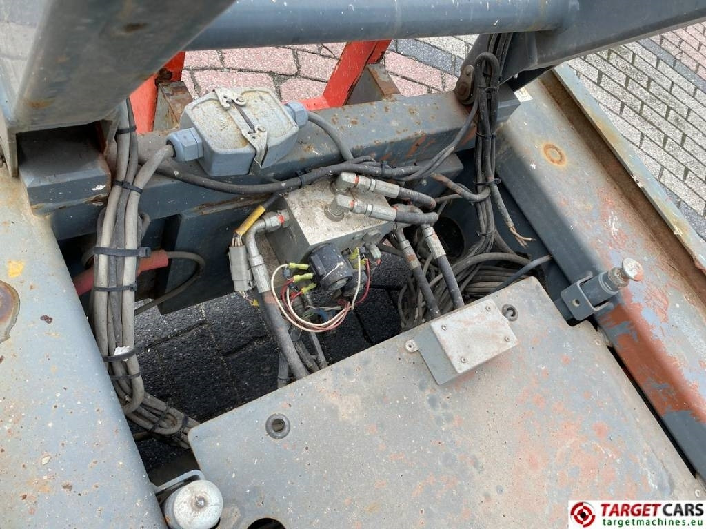 مرفاع مقصي SkyJack SJIII-4740 Electric Scissor Work Lift 1380cm: صورة 19