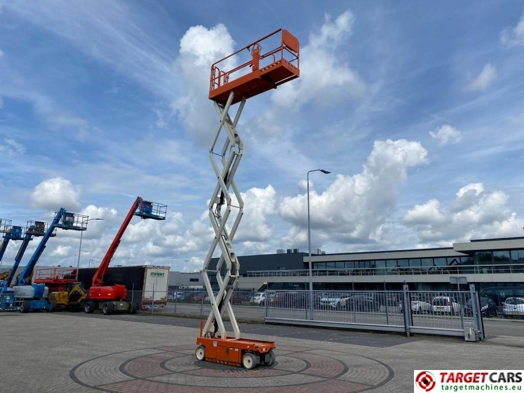 مرفاع مقصي Snorkel S3226E Electric Scissor Work Lift 990cm: صورة 7 مرفاع مقصي Snorkel S3226E Electric Scissor Work Lift 990cm: صورة 7