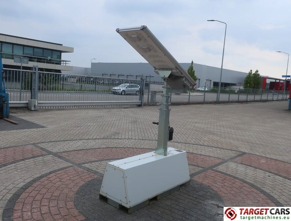 Trime X-Pole 2x25W Led Solar Tower Light - برج إنارة: صورة 3 Trime X-Pole 2x25W Led Solar Tower Light - برج إنارة: صورة 3