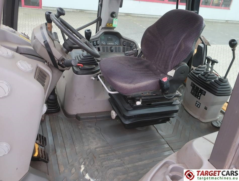 Volvo BL60B Backhoe 4x4 Loader - لودر ذو محراث خلفي/ باكهو: صورة 5 Volvo BL60B Backhoe 4x4 Loader - لودر ذو محراث خلفي/ باكهو: صورة 5