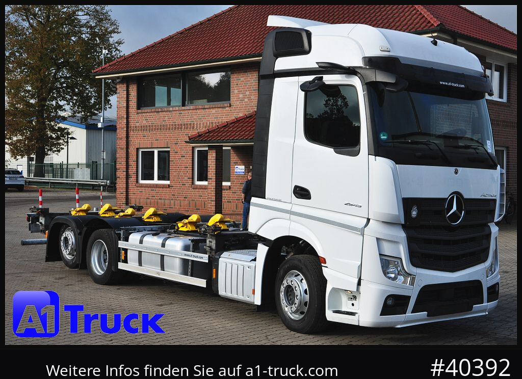 MERCEDES-BENZ 2545, BigSpace Multiwechsler  BDF 7.45-7.82, - ناقلة حاويات/ شاحنة حاويات: صورة 1 MERCEDES-BENZ 2545, BigSpace Multiwechsler  BDF 7.45-7.82, - ناقلة حاويات/ شاحنة حاويات: صورة 1