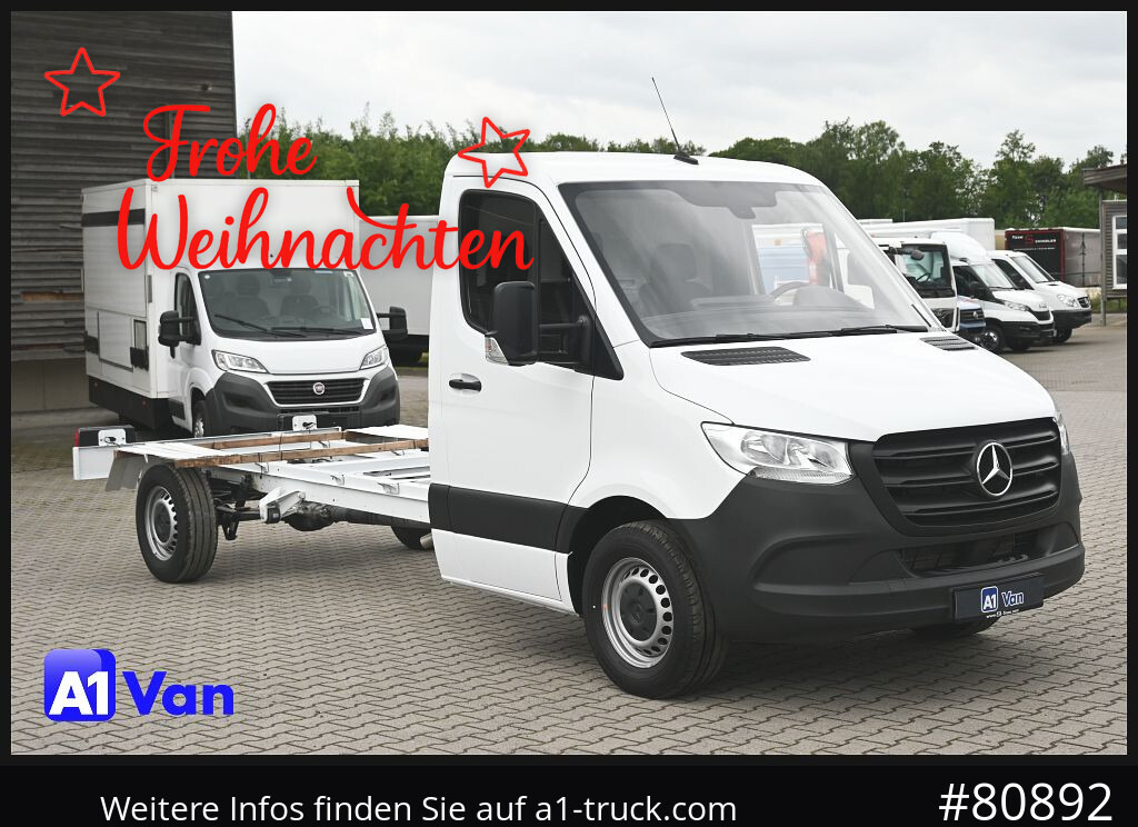 MERCEDES-BENZ Sprinter 317 CDI Fahrgestell, NEU, Klima, Tempomat, 3-Sitzer - شاحنة بهيكل معدني للمقصورة: صورة 1 MERCEDES-BENZ Sprinter 317 CDI Fahrgestell, NEU, Klima, Tempomat, 3-Sitzer - شاحنة بهيكل معدني للمقصورة: صورة 1