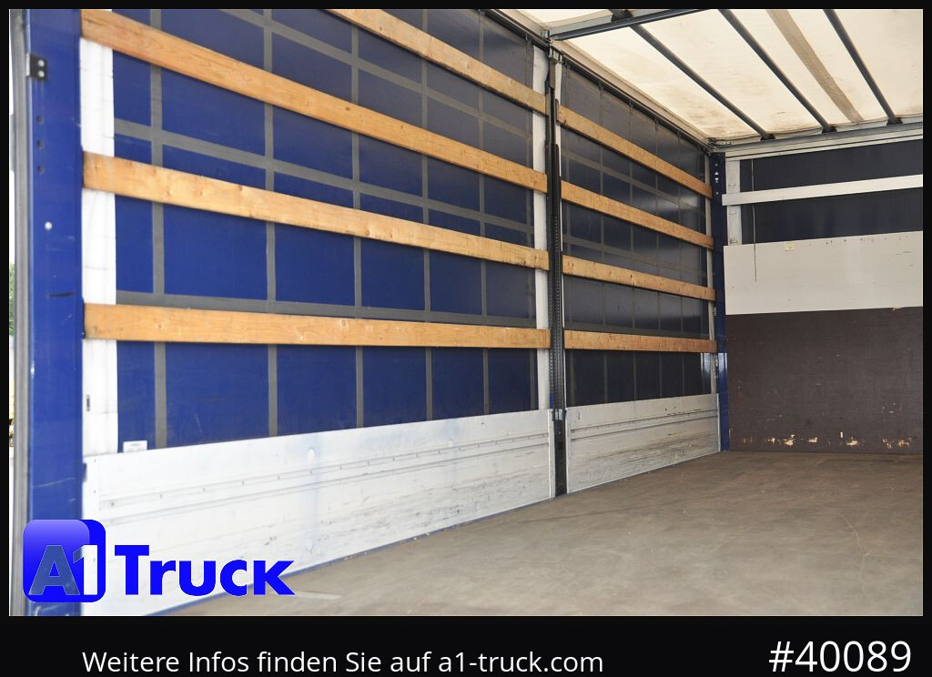 RENAULT D 240, 4x2, Ladebordwand, LBW, guter Zustand - شاحنة ذات ستائر جانبية: صورة 2 RENAULT D 240, 4x2, Ladebordwand, LBW, guter Zustand - شاحنة ذات ستائر جانبية: صورة 2