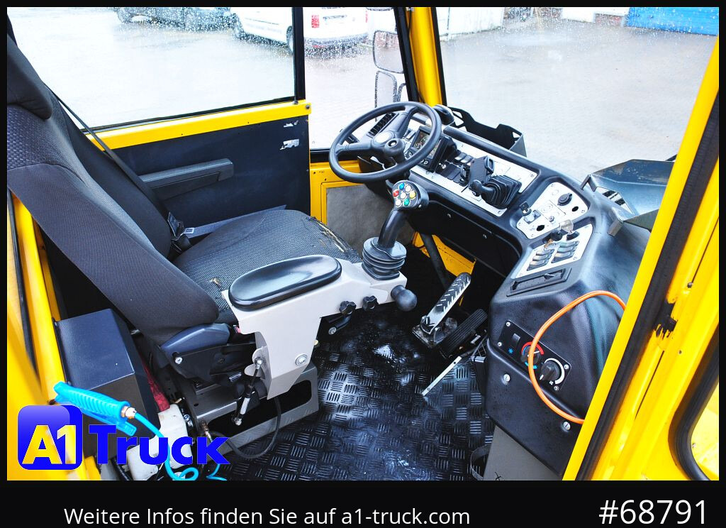 TERBERG Terberg BC 182 Umsetzer, Wiesel, Kamag - شاحنة نقل نصف مقطورة بالميناء: صورة 5 TERBERG Terberg BC 182 Umsetzer, Wiesel, Kamag - شاحنة نقل نصف مقطورة بالميناء: صورة 5