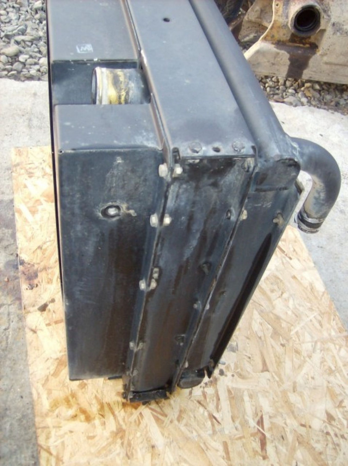Caterpillar 317 NVA RADIATORE ACQUA - مشعاع - آلات الإنشاء: صورة 4 Caterpillar 317 NVA RADIATORE ACQUA - مشعاع - آلات الإنشاء: صورة 4
