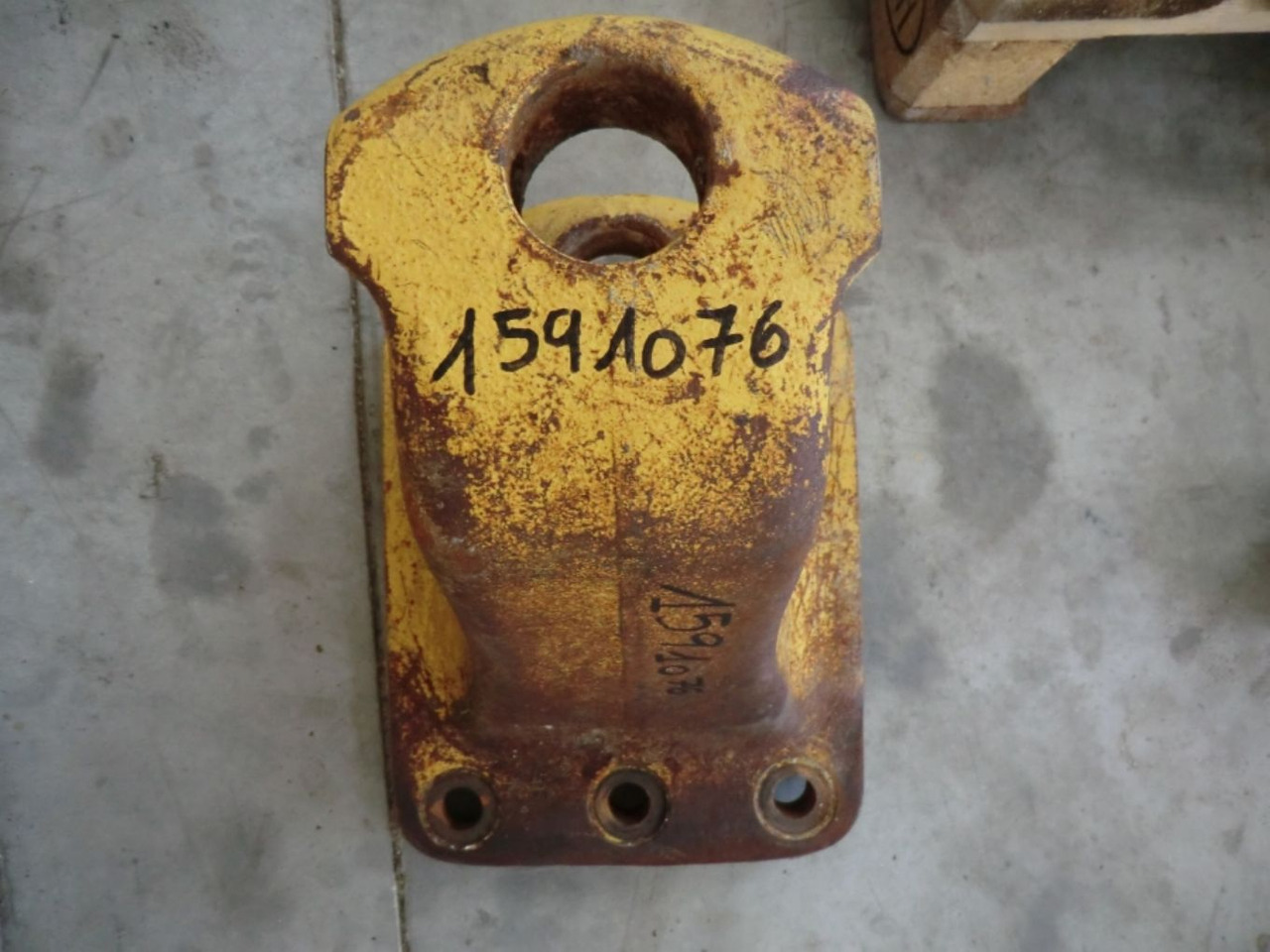 Caterpillar 735 Supporto barra equilibratrice frontale - هيكل السيارة الخارجية - آلات الإنشاء: صورة 3 Caterpillar 735 Supporto barra equilibratrice frontale - هيكل السيارة الخارجية - آلات الإنشاء: صورة 3