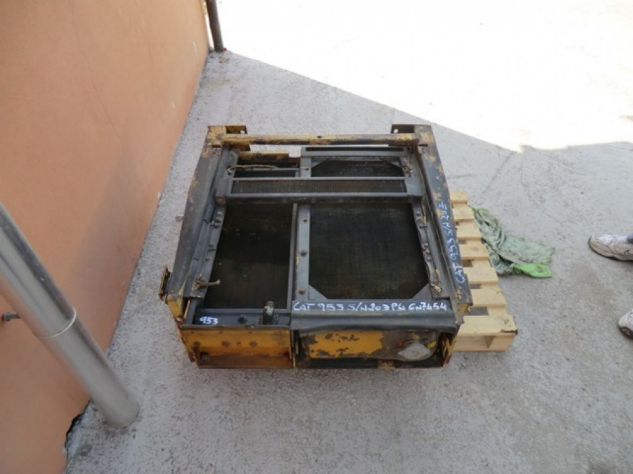 Caterpillar 953 RADIATORE ACQUA - مشعاع - آلات الإنشاء: صورة 1 Caterpillar 953 RADIATORE ACQUA - مشعاع - آلات الإنشاء: صورة 1