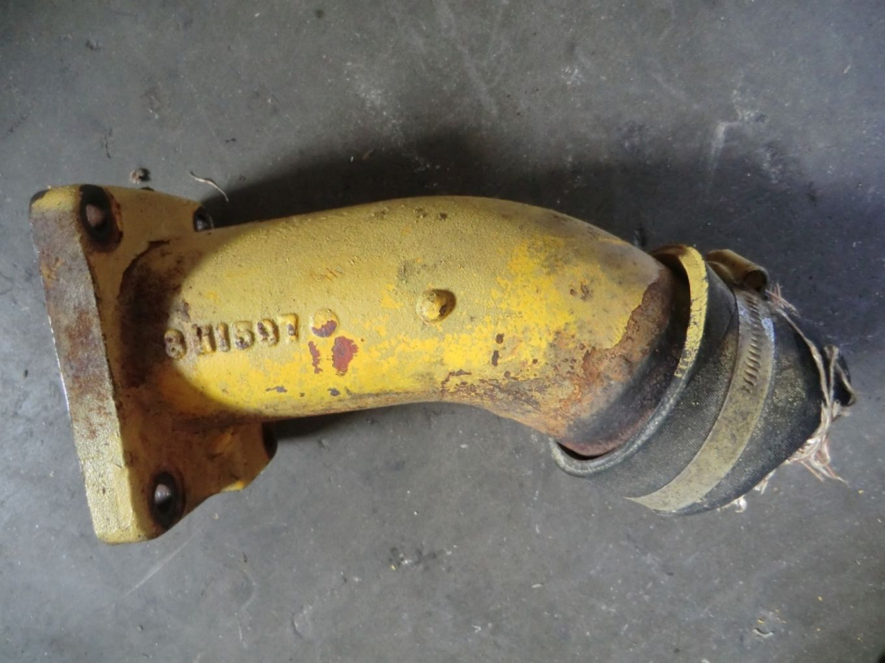 Caterpillar D333 TUBO - المحرك و قطع الغيار - آلات الإنشاء: صورة 1 Caterpillar D333 TUBO - المحرك و قطع الغيار - آلات الإنشاء: صورة 1
