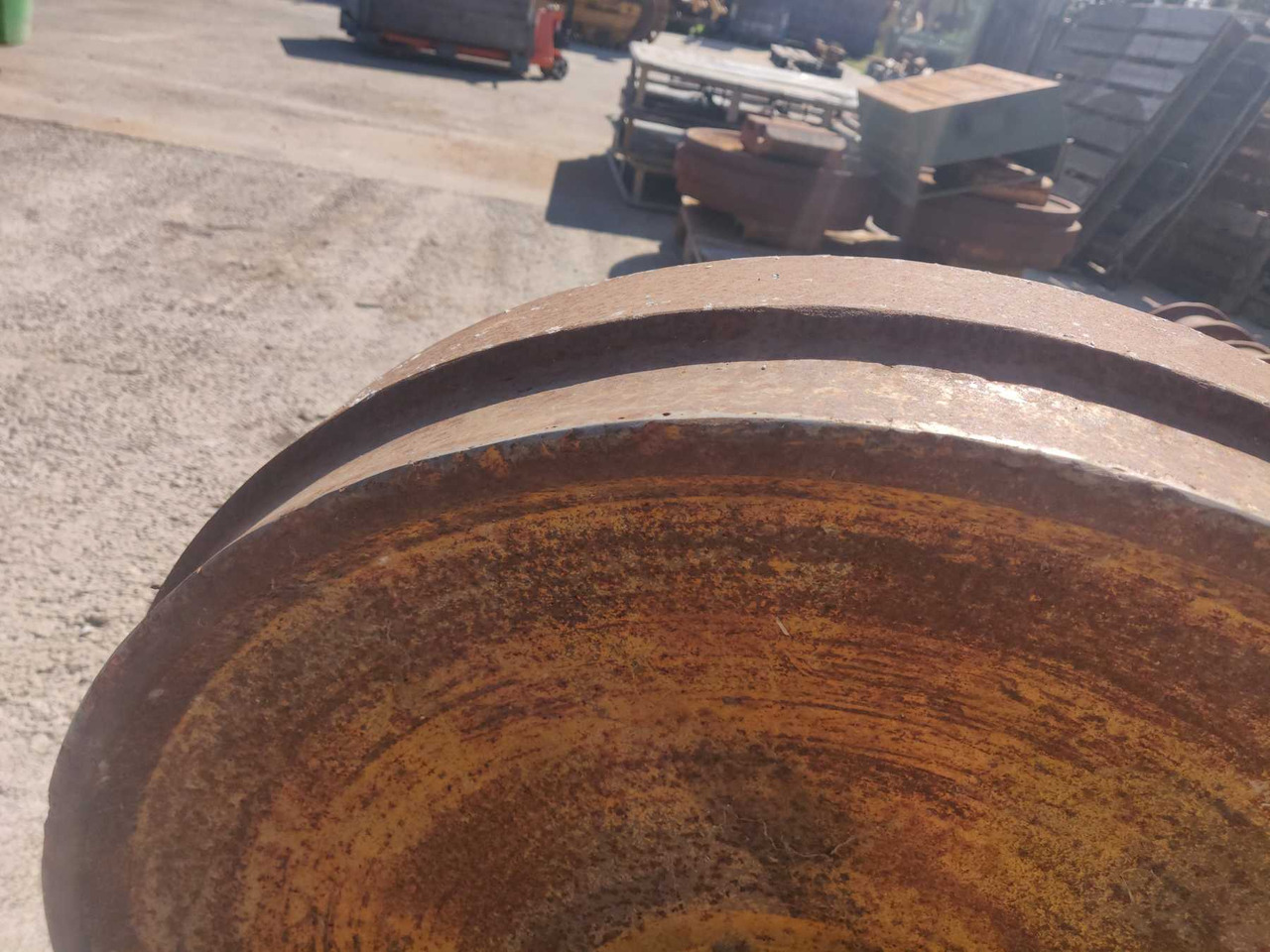 Caterpillar D7E RUOTA NUDA - أجزاء الهيكل السفلي - آلات الإنشاء: صورة 4 Caterpillar D7E RUOTA NUDA - أجزاء الهيكل السفلي - آلات الإنشاء: صورة 4