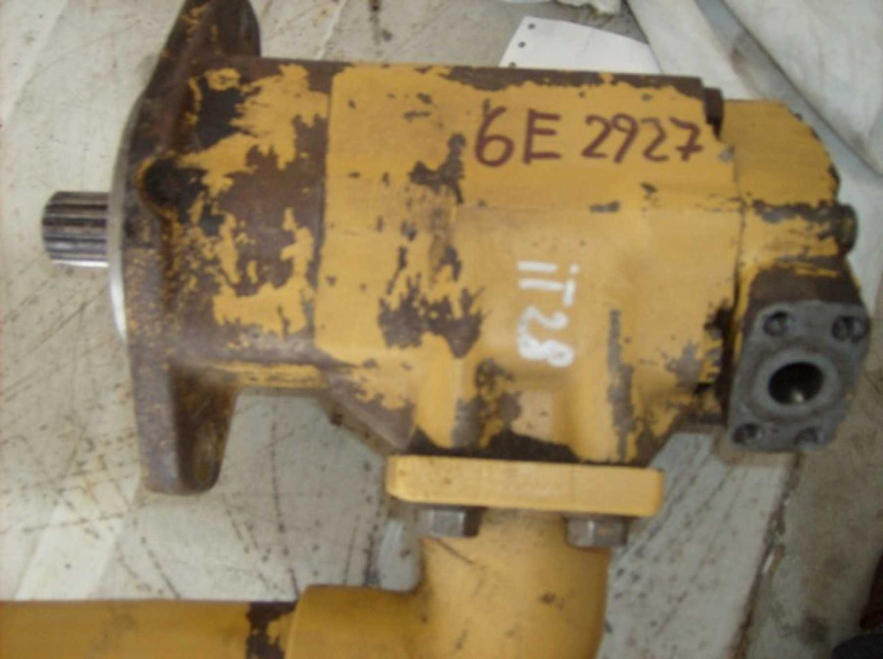 Caterpillar IT28B POMPA IDRAULICA - مضخة هيدروليكية - آلات الإنشاء: صورة 1 Caterpillar IT28B POMPA IDRAULICA - مضخة هيدروليكية - آلات الإنشاء: صورة 1