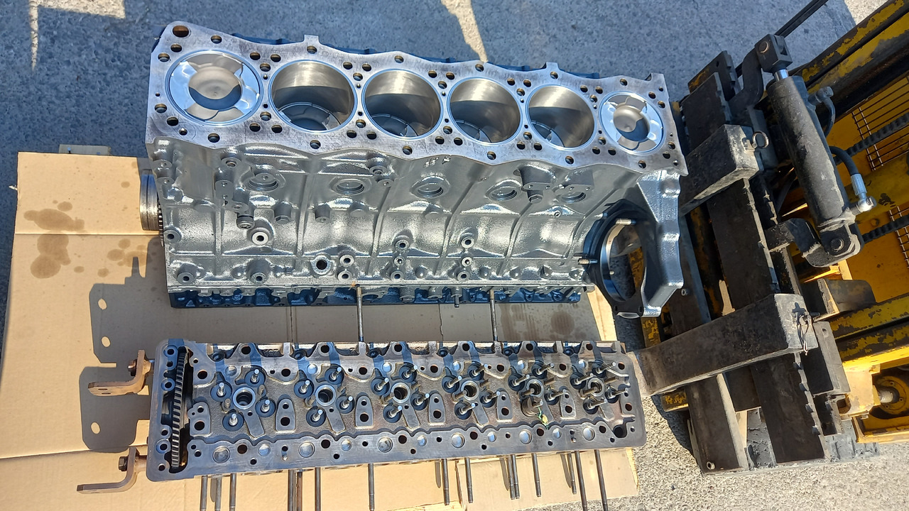ISUZU 6UZ1 Long Block revisionato composto da monoblocco , albero motore, testa. - محرك - آلات الإنشاء: صورة 3 ISUZU 6UZ1 Long Block revisionato composto da monoblocco , albero motore, testa. - محرك - آلات الإنشاء: صورة 3