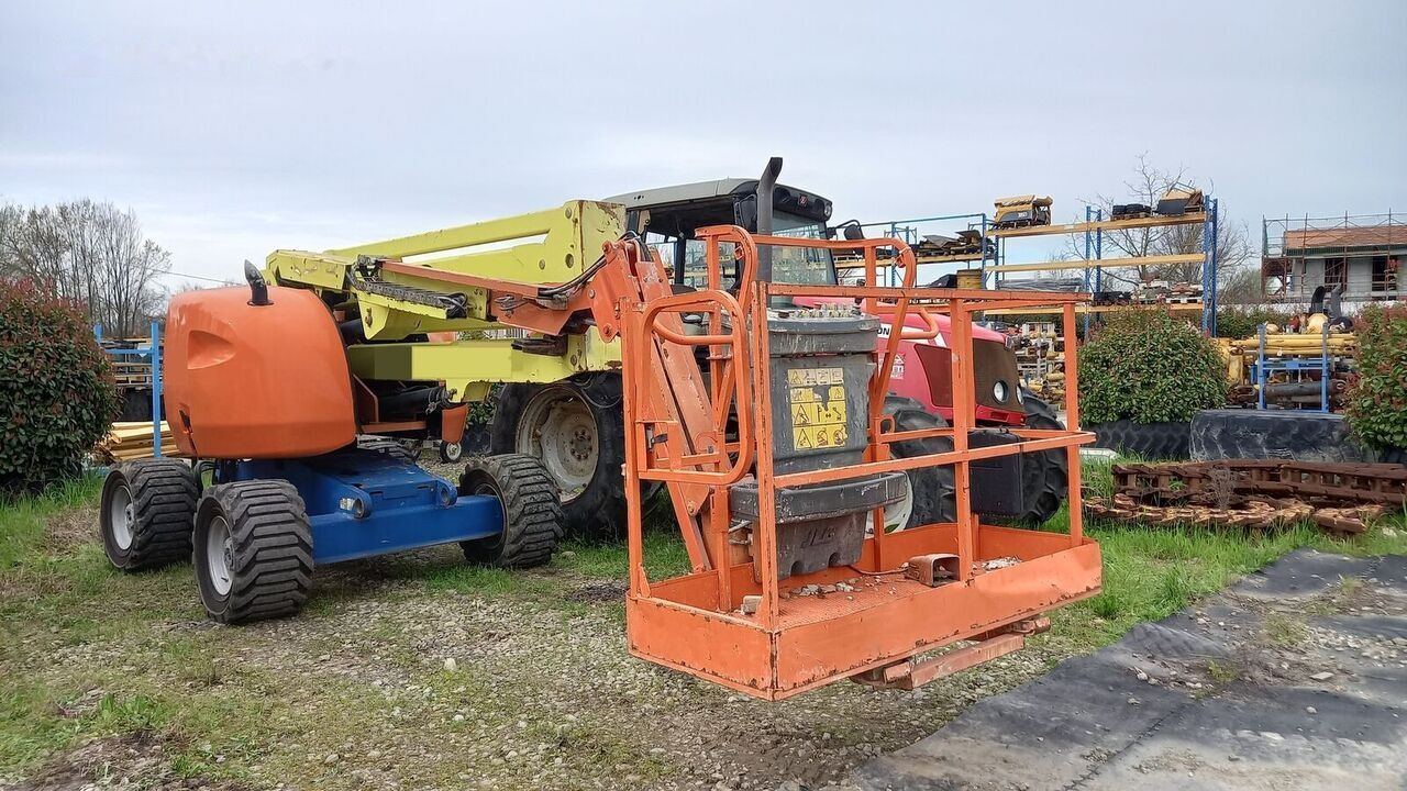 JLG 450AJ - مرفاع مفصلي: صورة 1 JLG 450AJ - مرفاع مفصلي: صورة 1