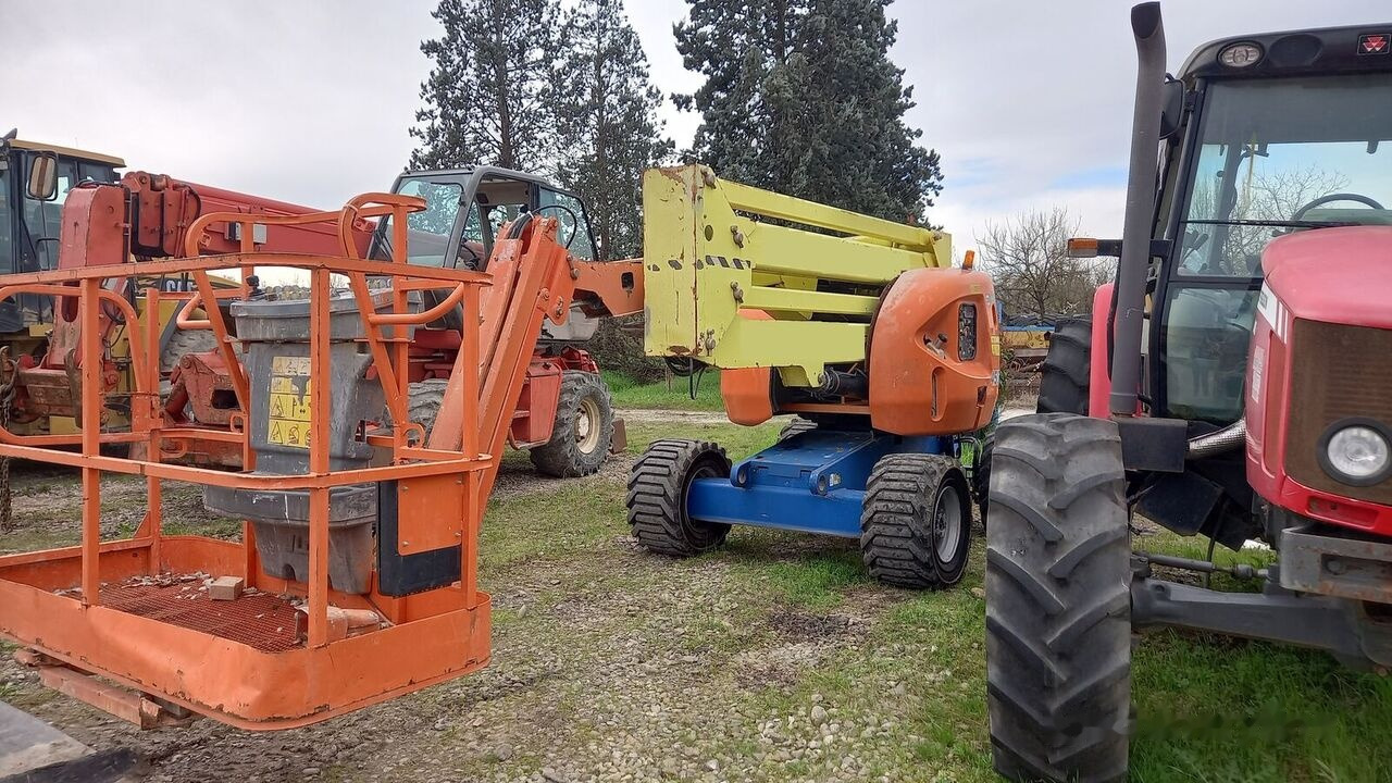 JLG 450AJ - مرفاع مفصلي: صورة 2 JLG 450AJ - مرفاع مفصلي: صورة 2
