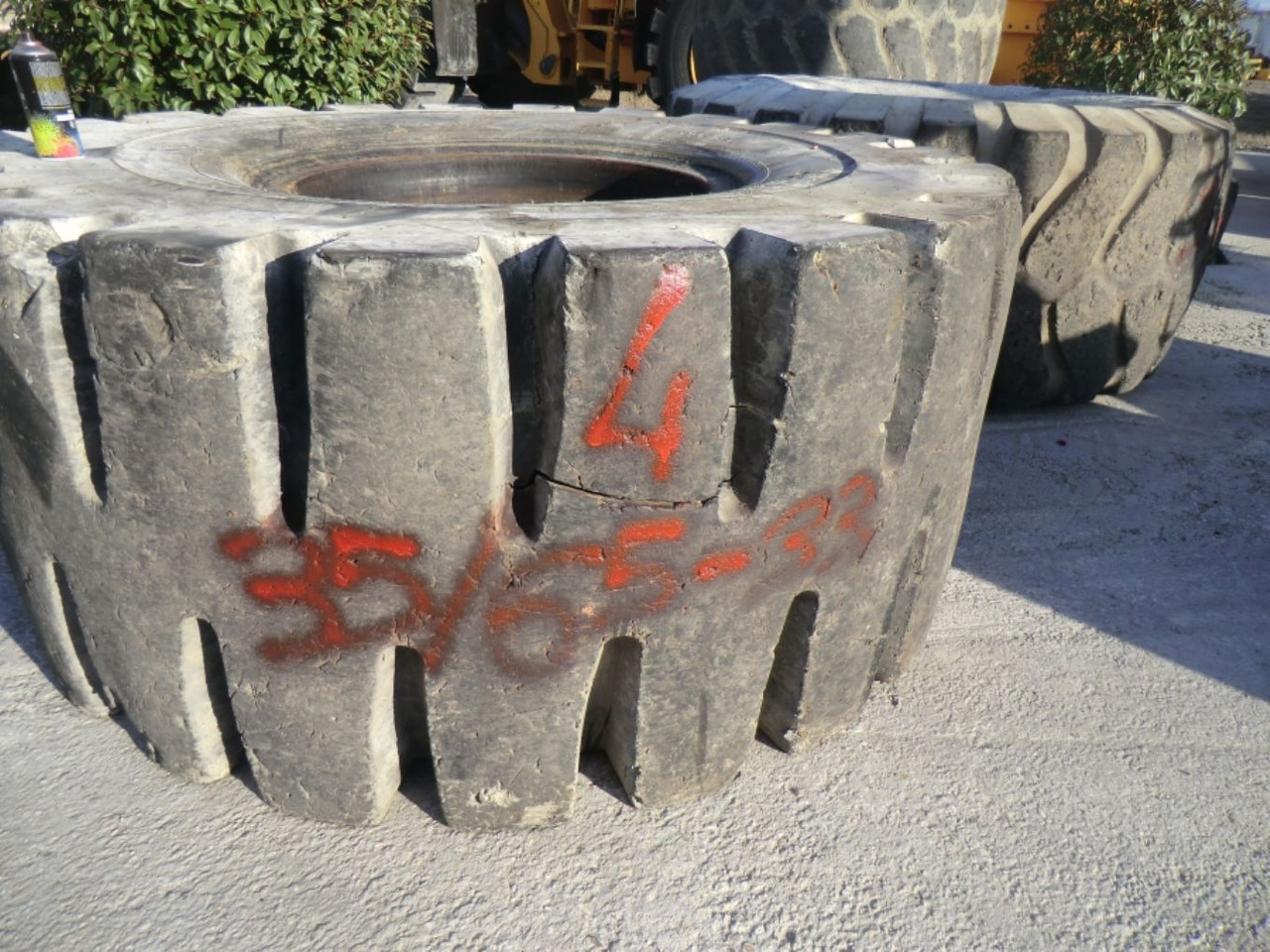 UNITED 35/65-33 L5 Pneumatico misura 35/65-33 L5 passo alto. - إطارات - آلات الإنشاء: صورة 3 UNITED 35/65-33 L5 Pneumatico misura 35/65-33 L5 passo alto. - إطارات - آلات الإنشاء: صورة 3