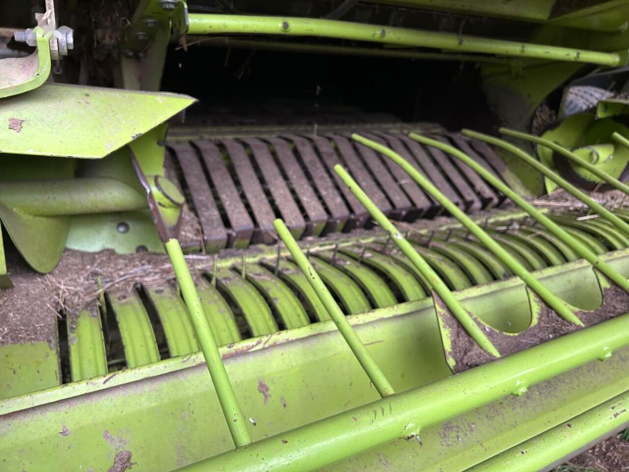 Claas ROLLANT 240 - آلة بالات دائرية: صورة 4 Claas ROLLANT 240 - آلة بالات دائرية: صورة 4