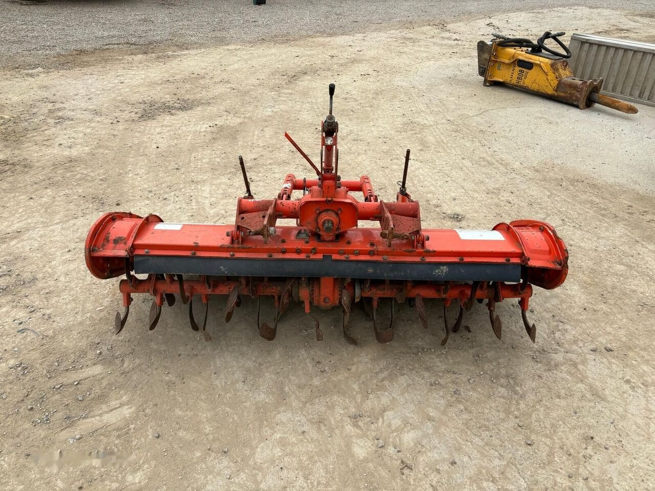 Kubota R 15 N - محراث الدوار: صورة 5 Kubota R 15 N - محراث الدوار: صورة 5