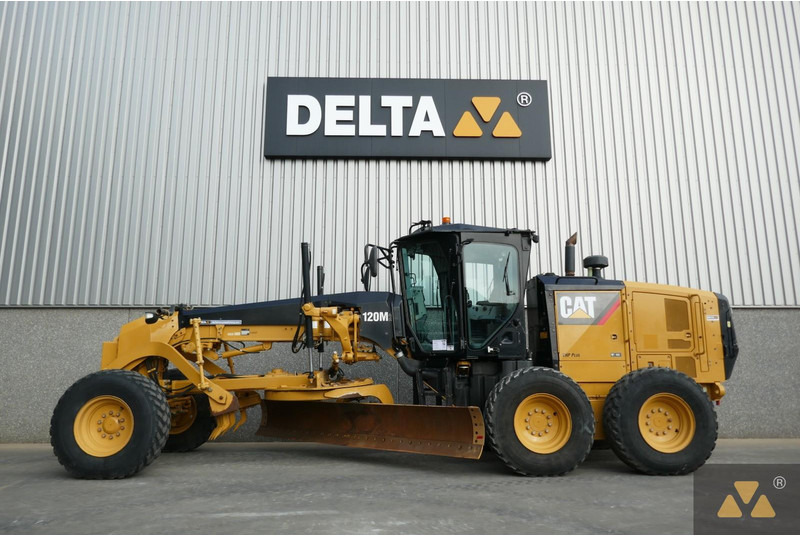 Caterpillar 120M2 - ماكينة تسوية: صورة 1 Caterpillar 120M2 - ماكينة تسوية: صورة 1