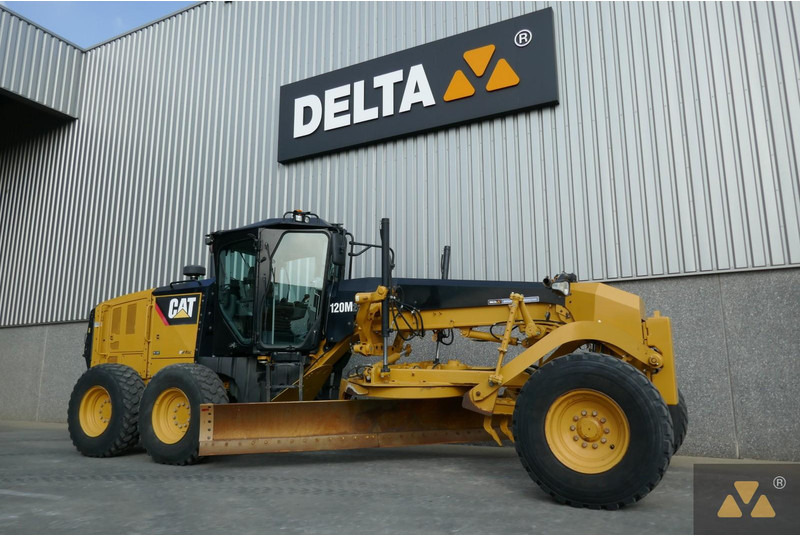 Caterpillar 120M2 - ماكينة تسوية: صورة 3 Caterpillar 120M2 - ماكينة تسوية: صورة 3