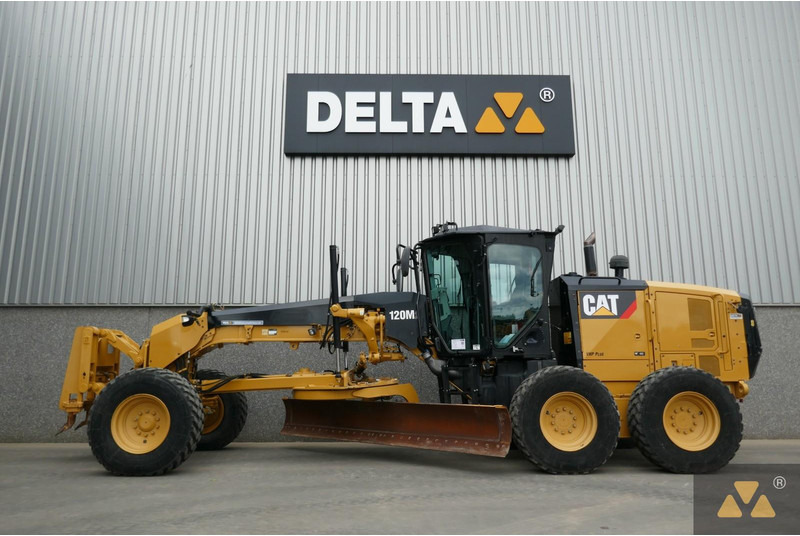 Caterpillar 120M2 - ماكينة تسوية: صورة 1 Caterpillar 120M2 - ماكينة تسوية: صورة 1