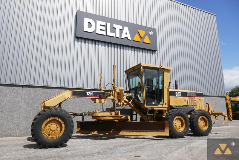 Caterpillar 12H - ماكينة تسوية: صورة 4 Caterpillar 12H - ماكينة تسوية: صورة 4