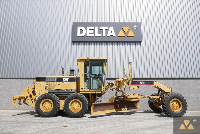Caterpillar 12H - ماكينة تسوية: صورة 2 Caterpillar 12H - ماكينة تسوية: صورة 2