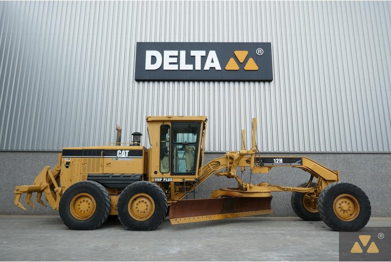 Caterpillar 12H - ماكينة تسوية: صورة 2 Caterpillar 12H - ماكينة تسوية: صورة 2