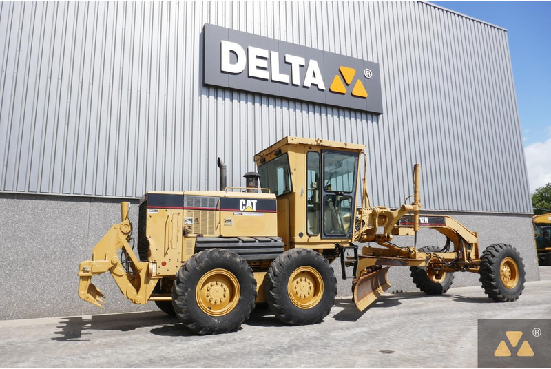 Caterpillar 12H - ماكينة تسوية: صورة 5 Caterpillar 12H - ماكينة تسوية: صورة 5