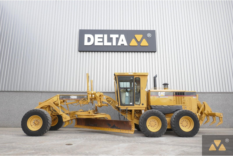 Caterpillar 140H - ماكينة تسوية: صورة 1 Caterpillar 140H - ماكينة تسوية: صورة 1