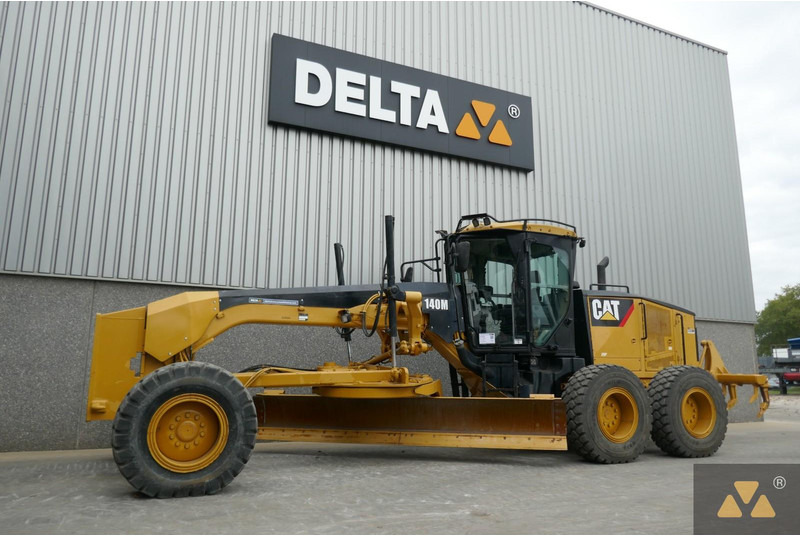 Caterpillar 140M - ماكينة تسوية: صورة 4 Caterpillar 140M - ماكينة تسوية: صورة 4