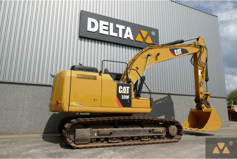Caterpillar 320FL - حفار زاحف: صورة 5 Caterpillar 320FL - حفار زاحف: صورة 5