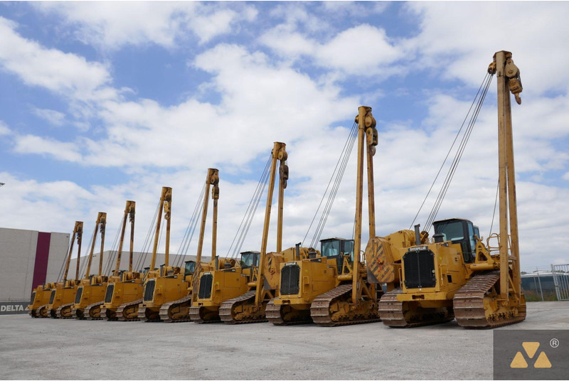Caterpillar 587R - ماكينة مد المواسير: صورة 1 Caterpillar 587R - ماكينة مد المواسير: صورة 1
