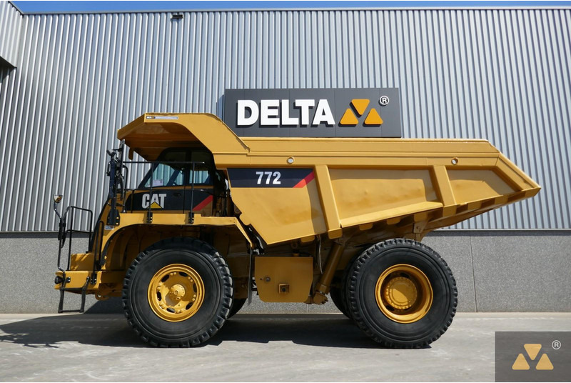 Caterpillar 772 - شاحنة قلابة صلبة/ شاحنة صخور: صورة 1 Caterpillar 772 - شاحنة قلابة صلبة/ شاحنة صخور: صورة 1