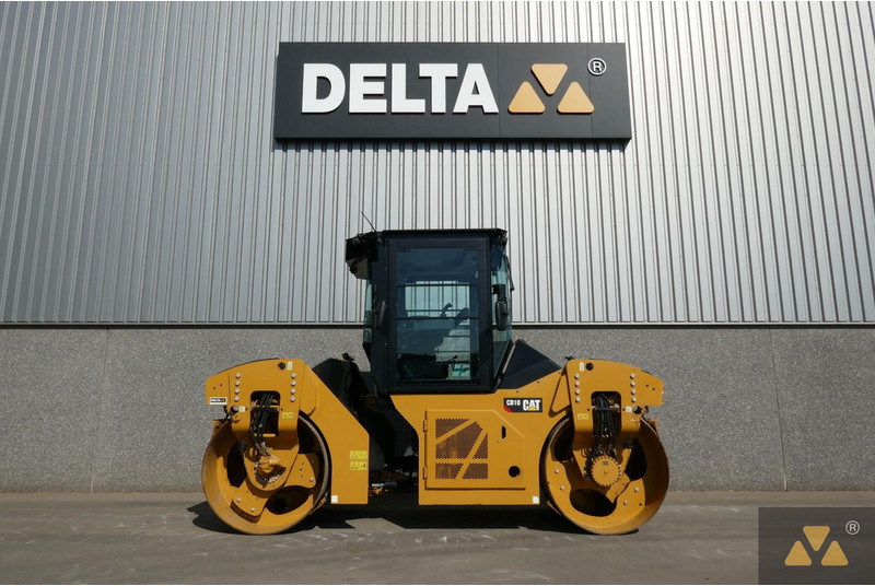 Caterpillar CB10 - مدحلة: صورة 2 Caterpillar CB10 - مدحلة: صورة 2