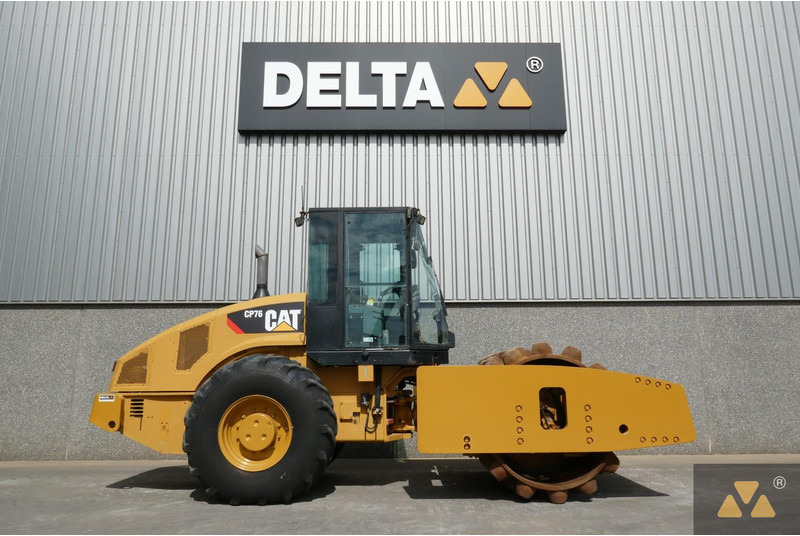 Caterpillar CP76 - مدحلة: صورة 2 Caterpillar CP76 - مدحلة: صورة 2