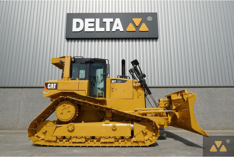 Caterpillar D6T LGP - بلدوزر: صورة 2 Caterpillar D6T LGP - بلدوزر: صورة 2
