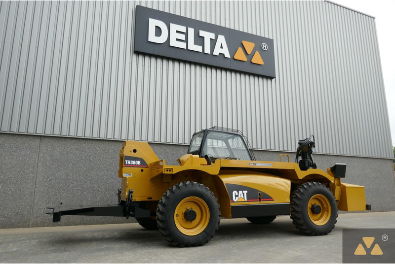 Caterpillar TH360B Welding Tractor - آلات الإنشاء: صورة 5 Caterpillar TH360B Welding Tractor - آلات الإنشاء: صورة 5