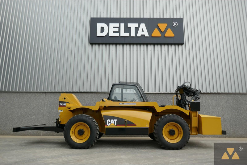 Caterpillar TH360B Welding Tractor - آلات الإنشاء: صورة 2 Caterpillar TH360B Welding Tractor - آلات الإنشاء: صورة 2