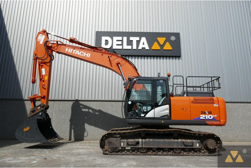 Hitachi ZX210LC-6 - حفار زاحف: صورة 1 Hitachi ZX210LC-6 - حفار زاحف: صورة 1