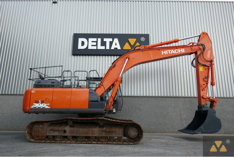 Hitachi ZX300LC-6 - حفار زاحف: صورة 2 Hitachi ZX300LC-6 - حفار زاحف: صورة 2