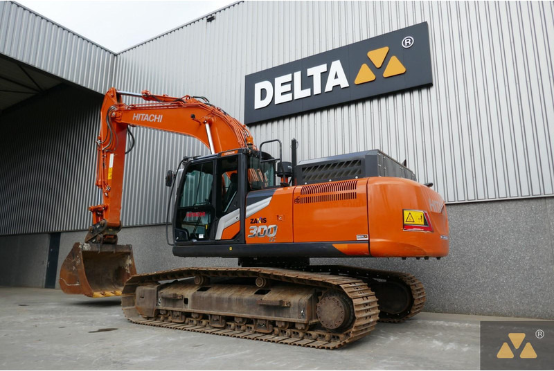 Hitachi ZX300LC-7 - حفار زاحف: صورة 4 Hitachi ZX300LC-7 - حفار زاحف: صورة 4